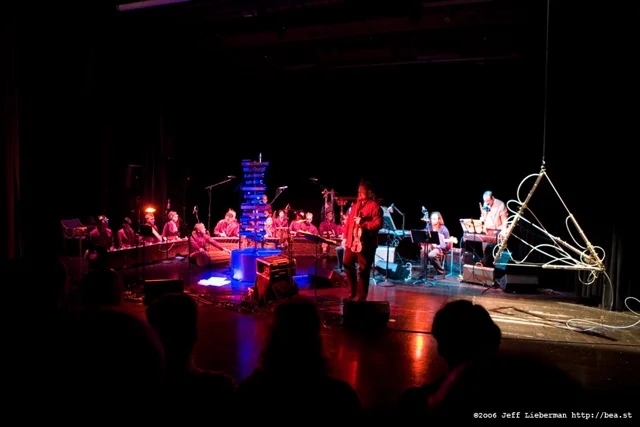 ROBOTS & GAMELAN