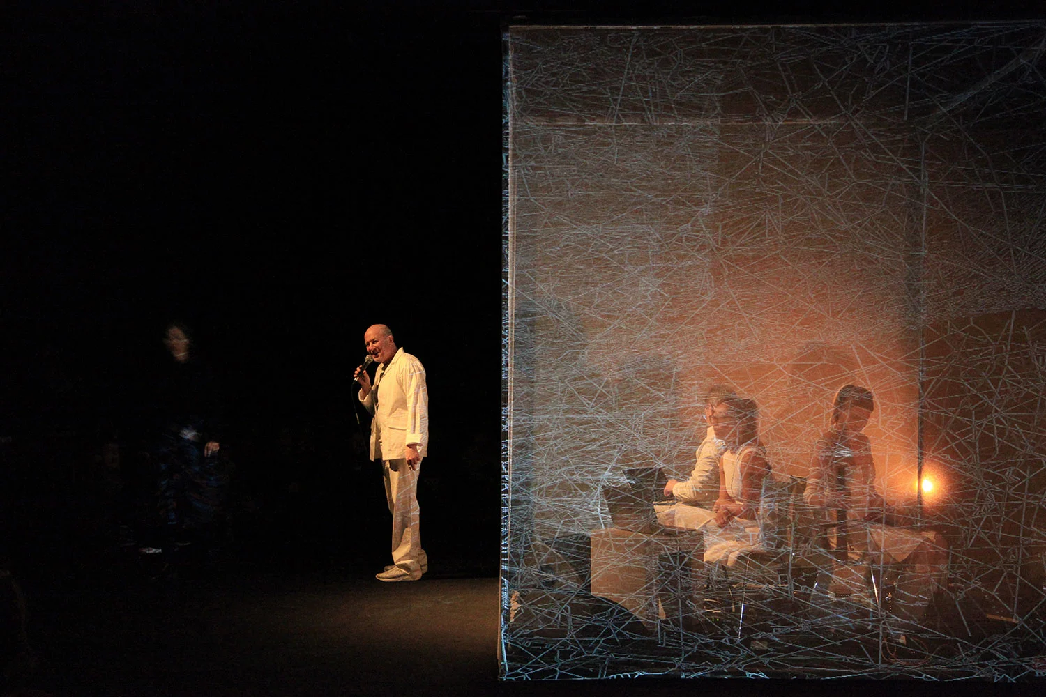 ARACHNODRONE — performance photograph